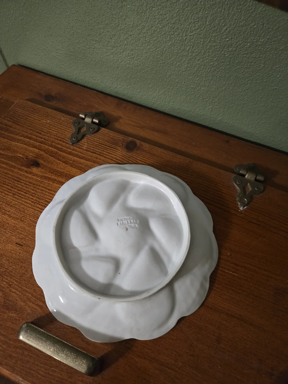 Victoria Karlsbad Austria White and Gold Porcelain Oyster Plate